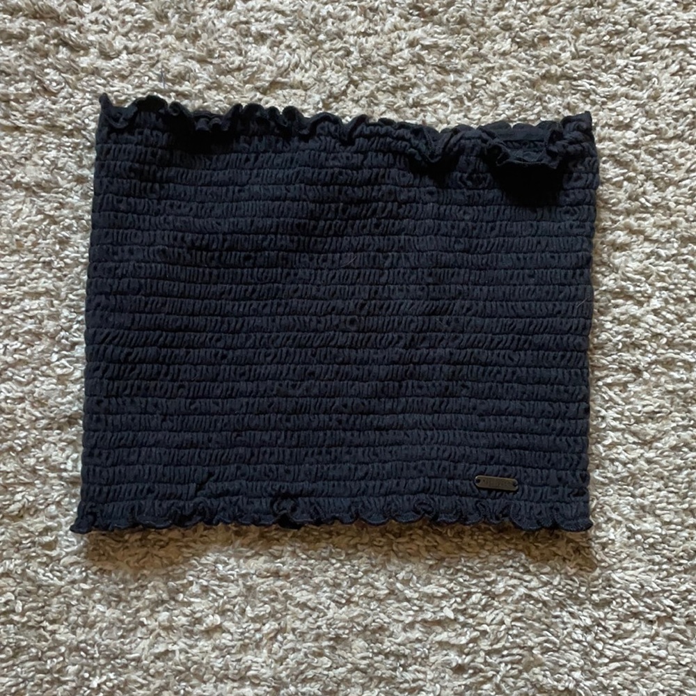 Holister bandeau style top
